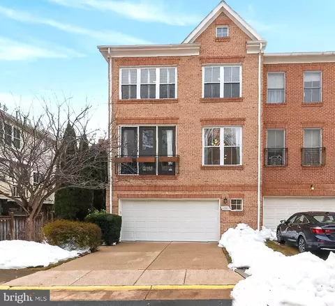 11503 Waterhaven Ct, Reston, VA 20190