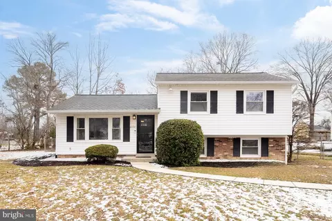 8007 Noel St, Alexandria, VA 22309