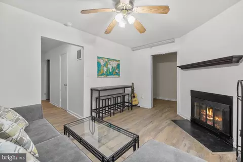 2320 Emerald Heights Ct, Reston, VA 20191 photo 34