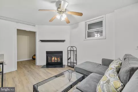 2320 Emerald Heights Ct, Reston, VA 20191 photo 36