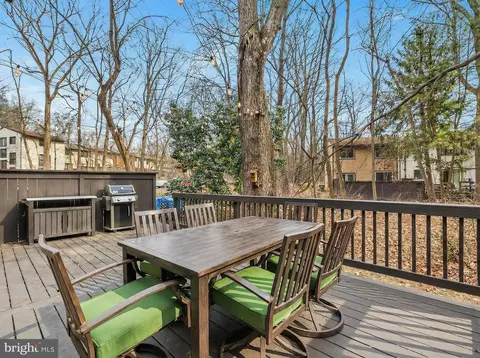 2320 Emerald Heights Ct, Reston, VA 20191 photo 40