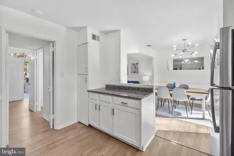 2320 Emerald Heights Ct, Reston, VA 20191 photo 20