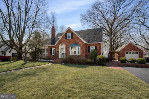 3530 Gordon St, Falls Church, VA 22041