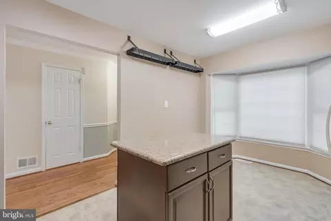 8735 Stone Hill Pl, Springfield, VA 22153 photo 17