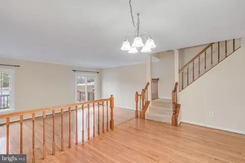 8735 Stone Hill Pl, Springfield, VA 22153 photo 23