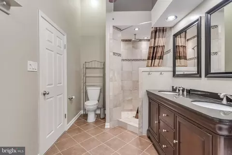 8735 Stone Hill Pl, Springfield, VA 22153 photo 32