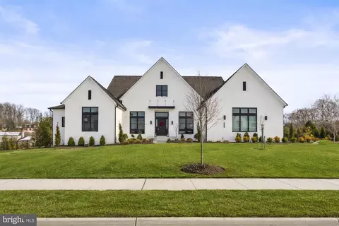 1221 Riley Preserve Ct, Great Falls, VA 22066