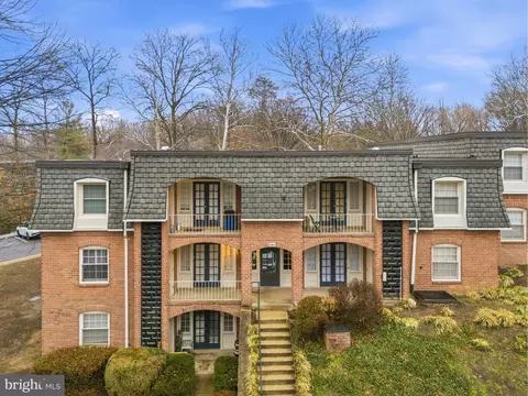 5913 Prince James Dr #J, Springfield, VA 22152