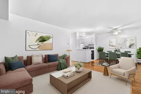 5913 Prince James Dr #J, Springfield, VA 22152