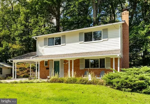 8405 Thames St, Springfield, VA 22151 photo 2