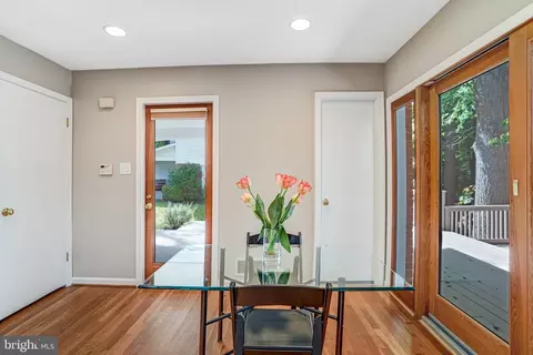 8405 Thames St, Springfield, VA 22151 photo 14