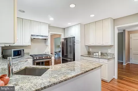 8405 Thames St, Springfield, VA 22151 photo 12