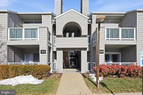 1508 B Summerchase Ct, Reston, VA 20194