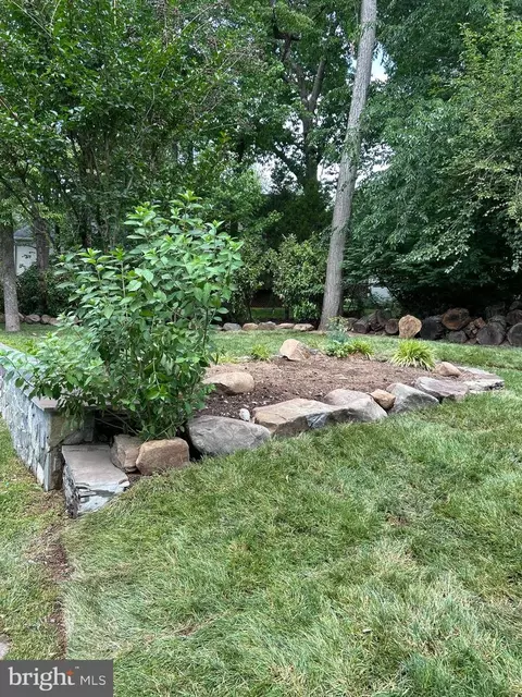 Exterior - 2285 Marginella Dr, Reston, VA 20191 photo 8 of 12