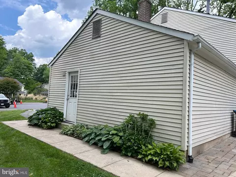 Exterior - 2285 Marginella Dr, Reston, VA 20191 photo 3 of 12
