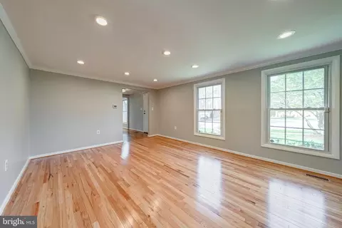 Living - 2285 Marginella Dr, Reston, VA 20191 photo 1 of 7