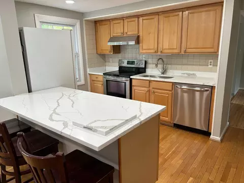 Kitchen - 2285 Marginella Dr, Reston, VA 20191 photo 5 of 7
