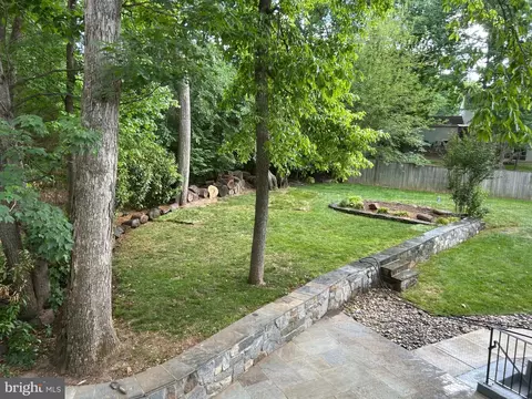 Exterior - 2285 Marginella Dr, Reston, VA 20191 photo 10 of 12