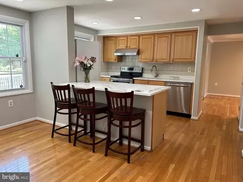 Kitchen - 2285 Marginella Dr, Reston, VA 20191 photo 2 of 7