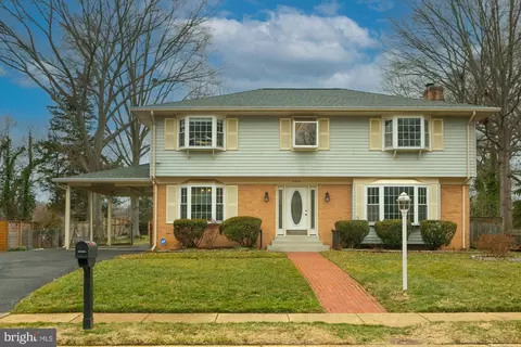 4304 Granada St, Alexandria, VA 22309