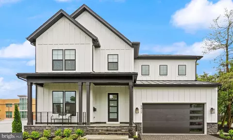 1212 Drake St SW, Vienna, VA 22180