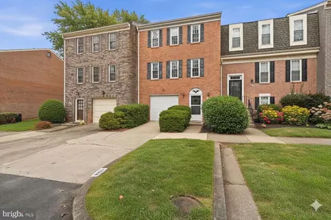 5844 Kara Pl, Burke, VA 22015