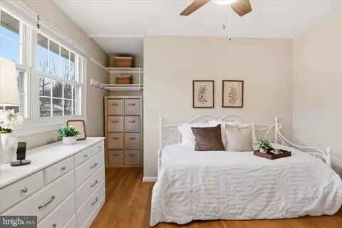Bedroom - 5519 Yorkshire St, Springfield, VA 22151 photo 6 of 6