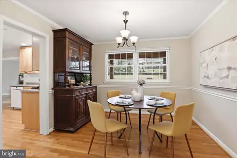 Dining - 5519 Yorkshire St, Springfield, VA 22151 photo 1 of 2
