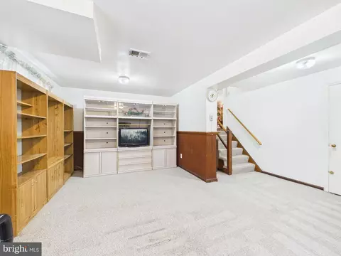 5907 Camberly Ave, Springfield, VA 22150 photo 17