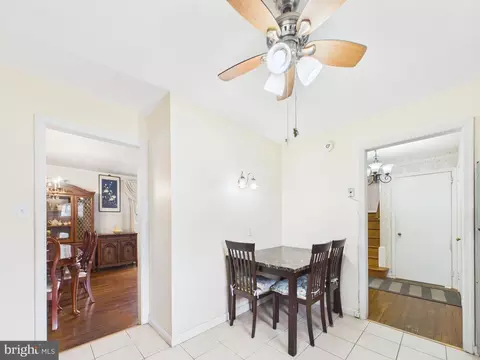 5907 Camberly Ave, Springfield, VA 22150 photo 3