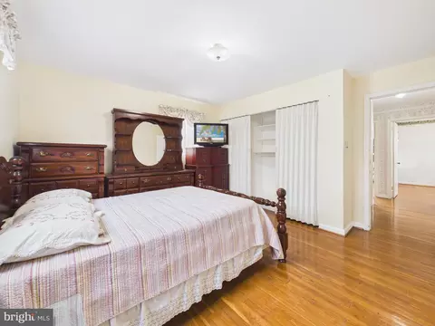 5907 Camberly Ave, Springfield, VA 22150 photo 23