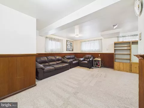 5907 Camberly Ave, Springfield, VA 22150 photo 15