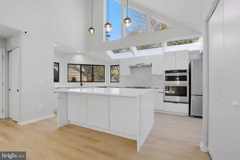 Kitchen - 1671 Cedar Hollow Way, Reston, VA 20194 photo 1 of 8