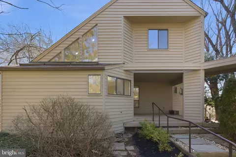 Exterior - 1671 Cedar Hollow Way, Reston, VA 20194 photo 2 of 7