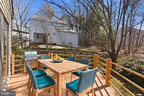 Exterior - 1671 Cedar Hollow Way, Reston, VA 20194 photo 5 of 7