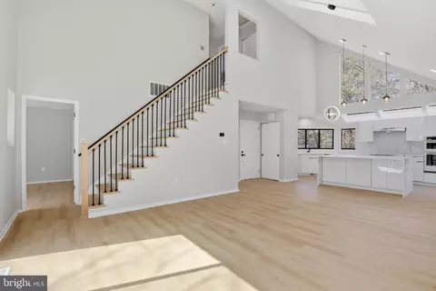 Entry Way - 1671 Cedar Hollow Way, Reston, VA 20194 photo 4 of 8