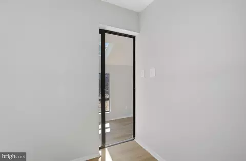 Entry Way - 1671 Cedar Hollow Way, Reston, VA 20194 photo 5 of 8