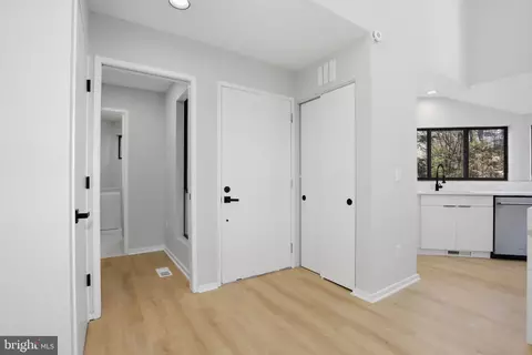 Entry Way - 1671 Cedar Hollow Way, Reston, VA 20194 photo 2 of 8