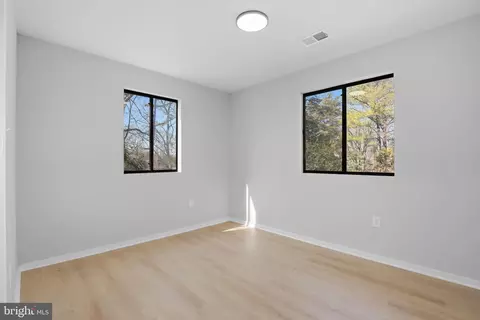 Bedroom - 1671 Cedar Hollow Way, Reston, VA 20194 photo 4 of 7