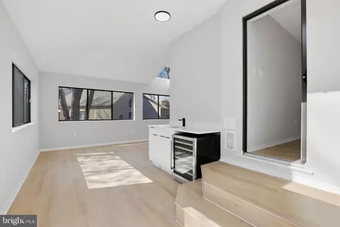 Entry Way - 1671 Cedar Hollow Way, Reston, VA 20194 photo 7 of 8