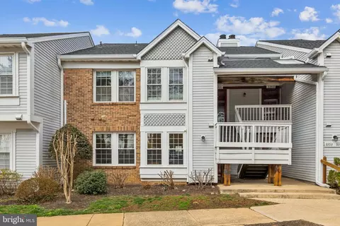 3353 Lakeside View Dr #8-3, Falls Church, VA 22041