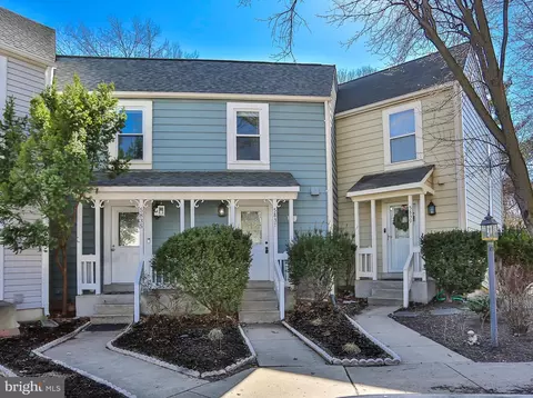 5837 Norham Dr, Alexandria, VA 22315