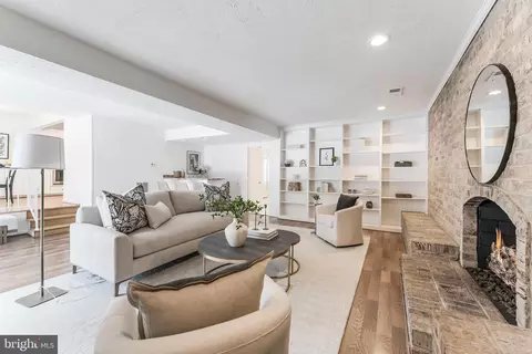 Living - 2615 Steeplechase Dr, Reston, VA 20191 photo 10 of 12