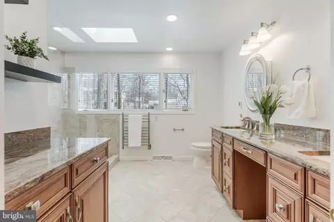 Bath - 2615 Steeplechase Dr, Reston, VA 20191 photo 2 of 7
