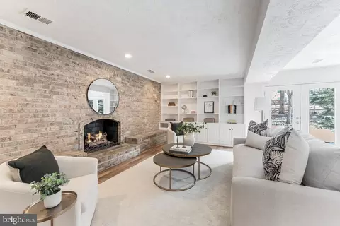 Living - 2615 Steeplechase Dr, Reston, VA 20191 photo 12 of 12