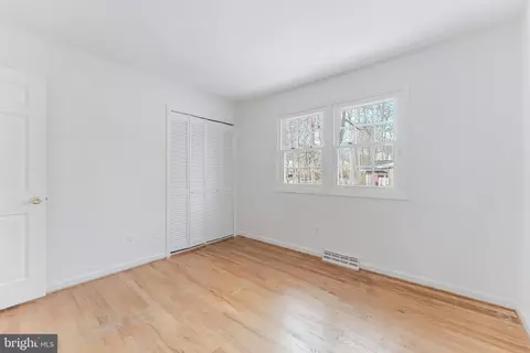 Bedroom - 2615 Steeplechase Dr, Reston, VA 20191 photo 13 of 15