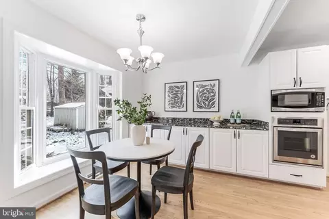 Dining - 2615 Steeplechase Dr, Reston, VA 20191 photo 6 of 6