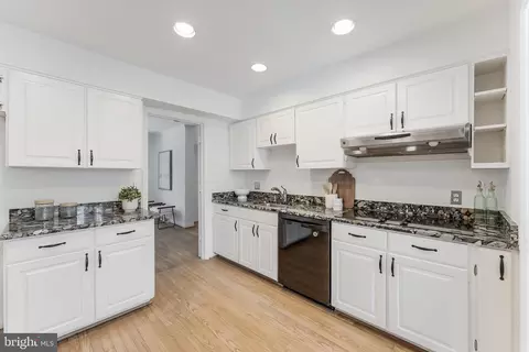 Kitchen - 2615 Steeplechase Dr, Reston, VA 20191 photo 5 of 5