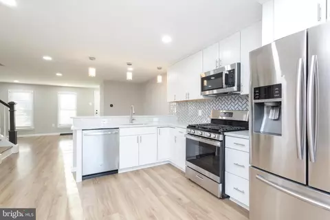 Kitchen - 8058 Felecity Ct, Springfield, VA 22153 photo 2 of 2