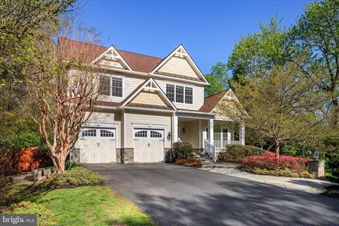 3003 Beechwood Ln, Falls Church, VA 22042
